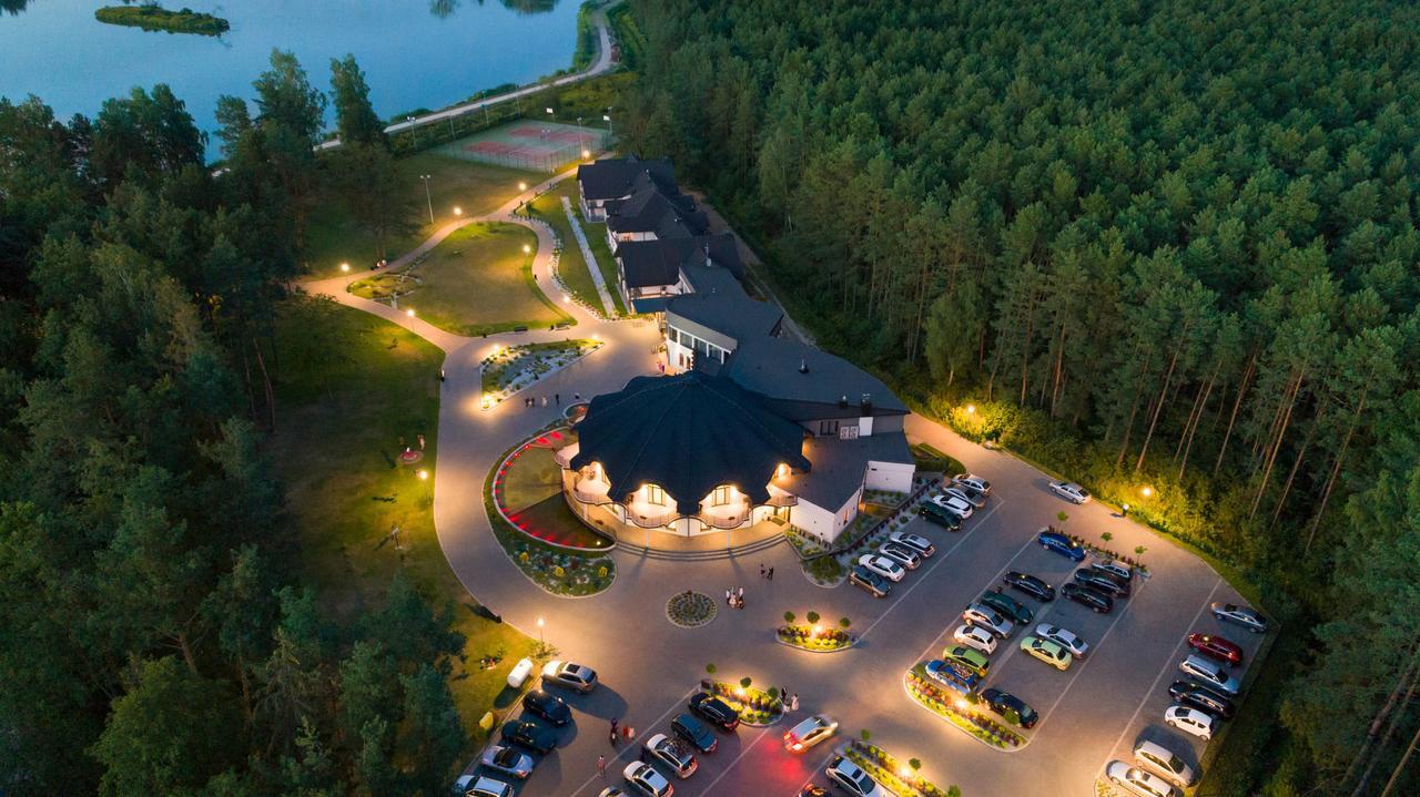 Rezydencja Sosnowa Luxury Hotel Janów Lubelski Exteriör bild